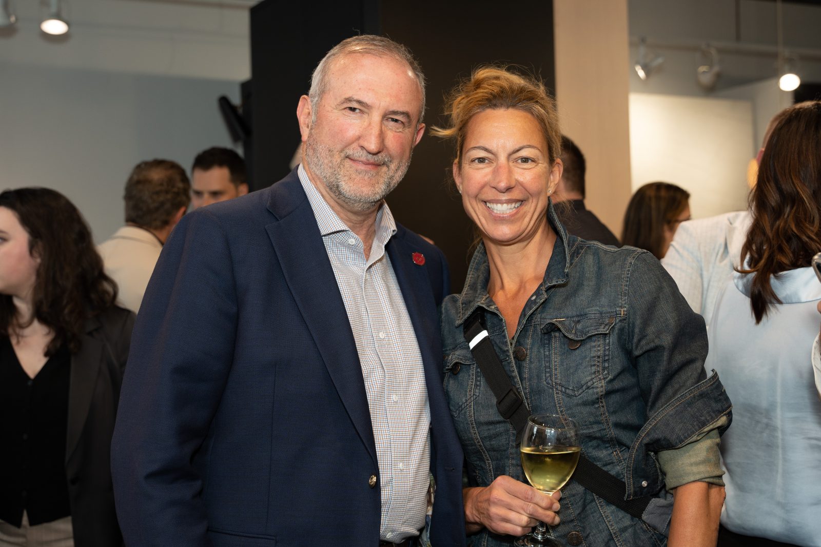 Un lancement réussi pour Miralis Surfaces Miralis