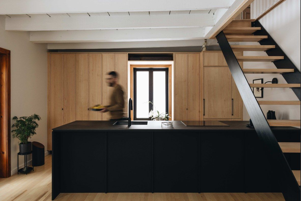 Solid Wood, Veneer, or Engineered Wood: Which One to Choose for Your Kitchen Cabinets?